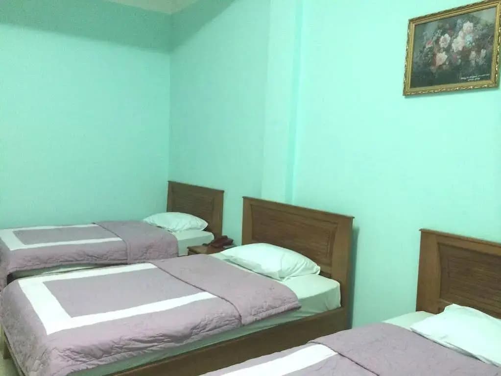 Phuong Long Hotel - photo 4