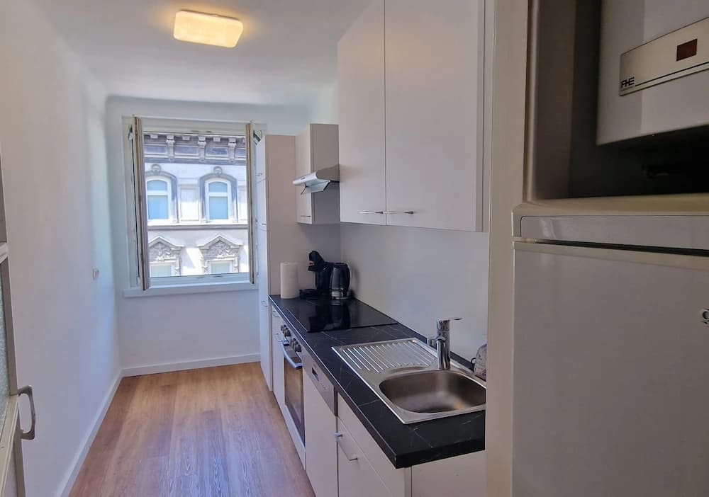 Exclusive serviced flat on Taborstraße - photo 9