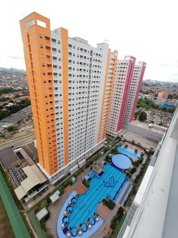 Apartment Green Pramuka City by Vincent - photo 2