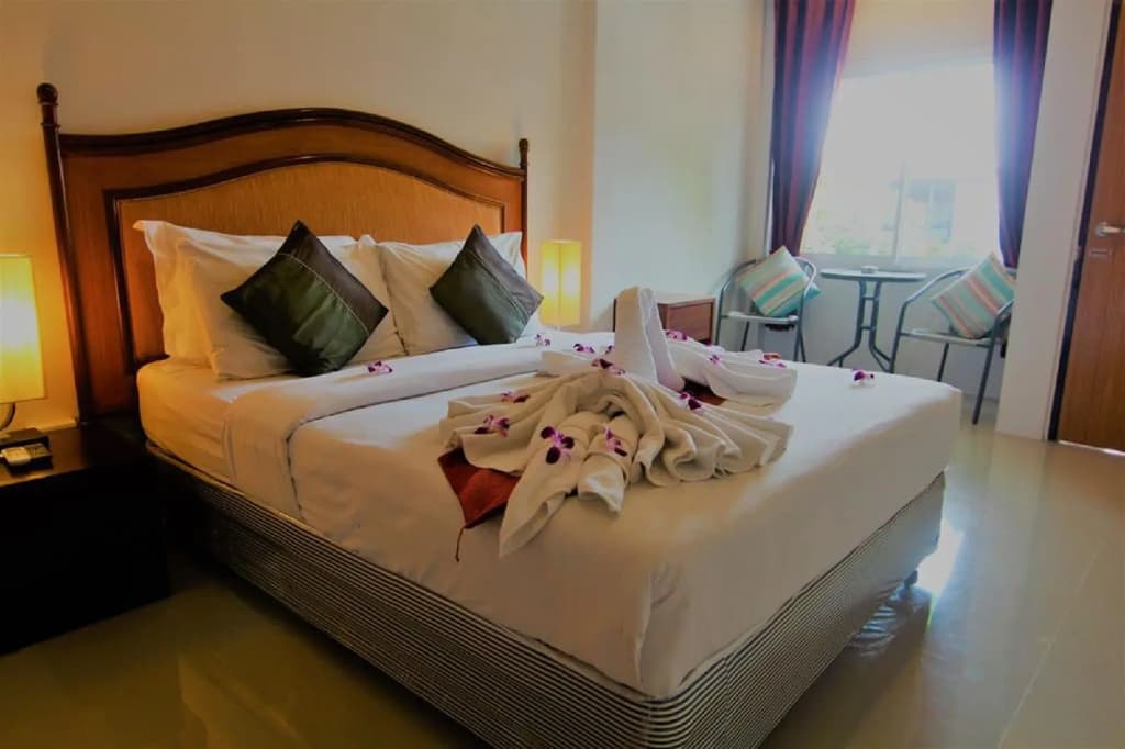Bangrak Samui Beach Resort - photo 2