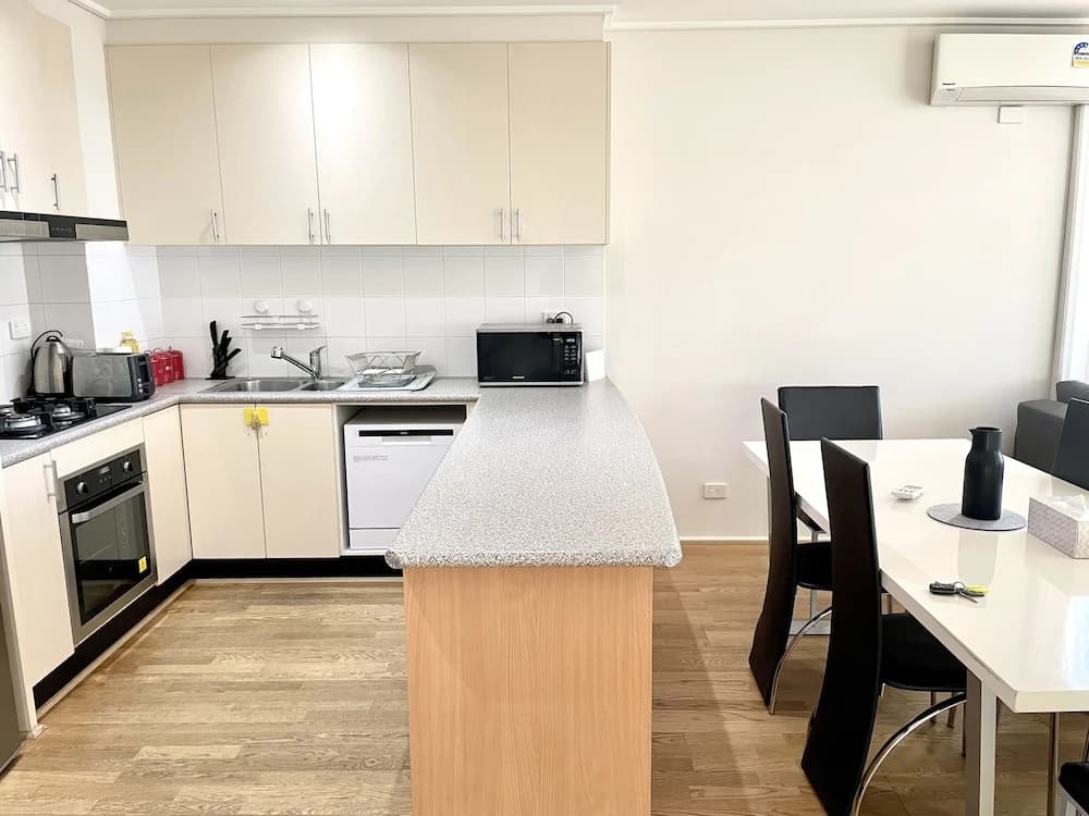 Readyset Apartments at Dockside - photo 23