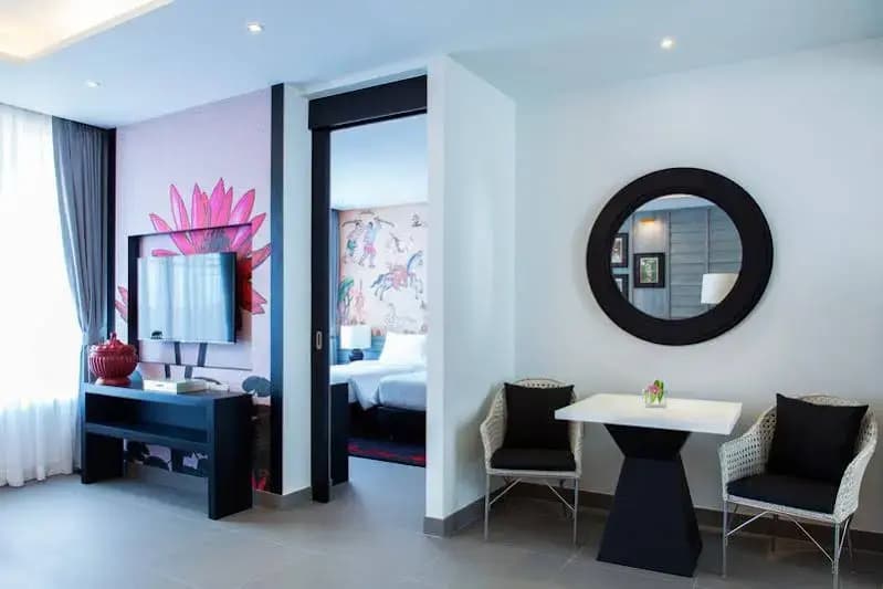 The Pavilions, Suites - photo 10