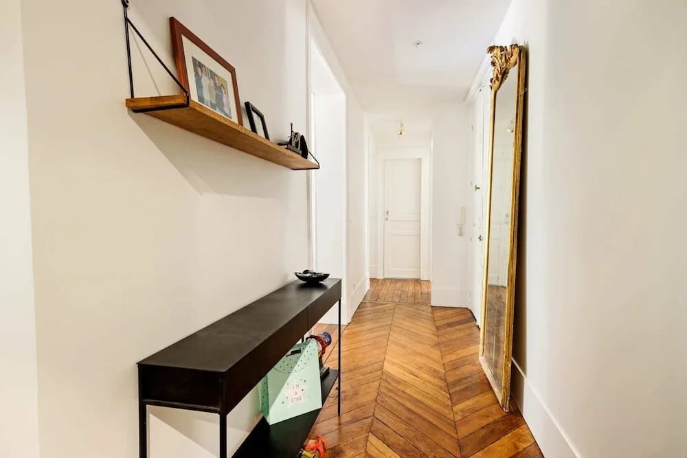 Beautiful Apartment in the Center of Paris on the Island of the City - photo 10
