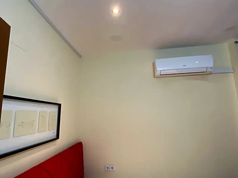 Hostal Granvia 628 - photo 10