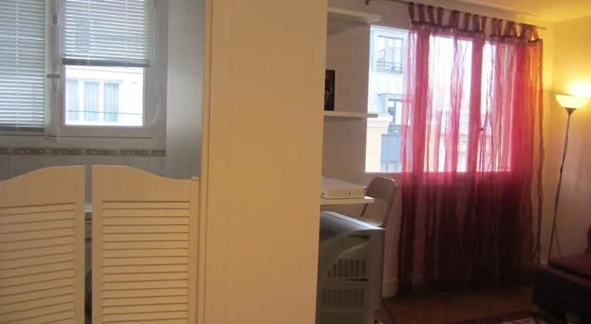 Un Petit Toit - rue du Théâtre Eiffel - photo 1