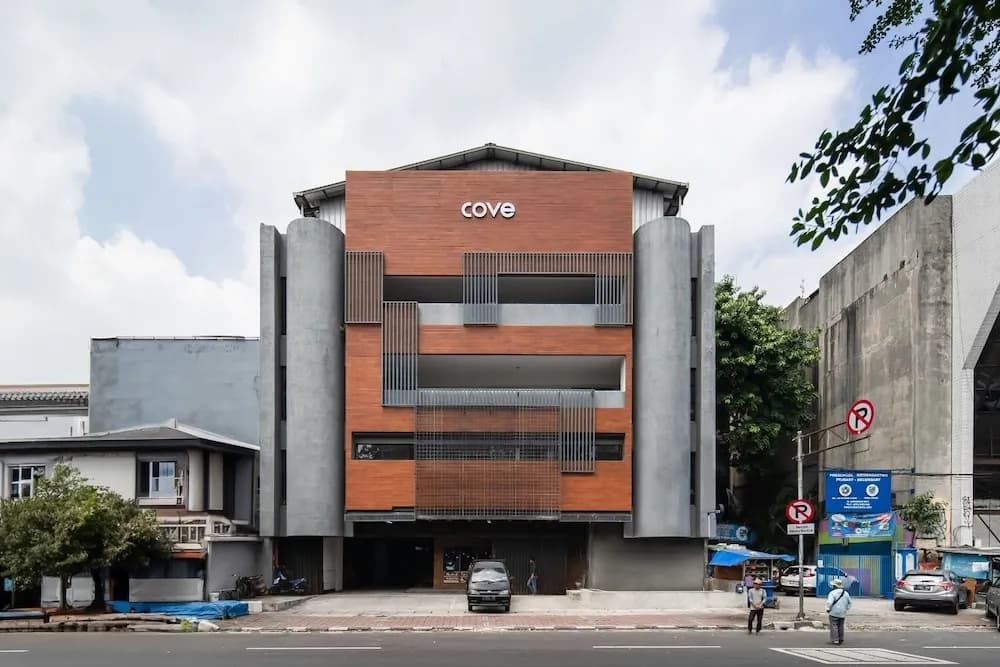 Cove Bona Sort Pasar Baru - photo 1