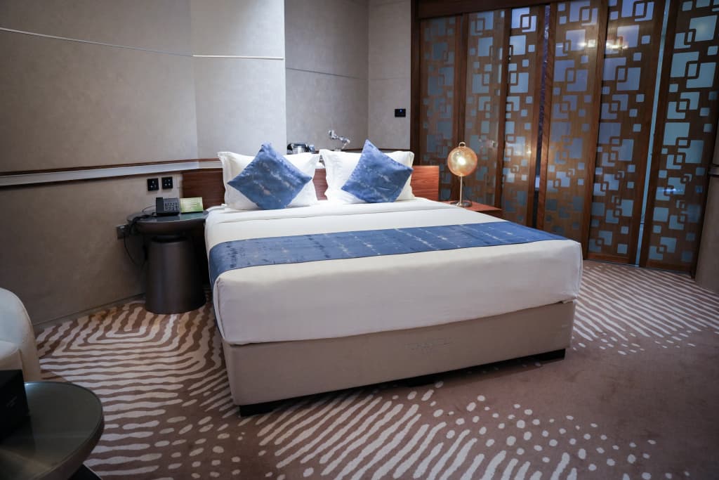VIP Hotel - photo 11