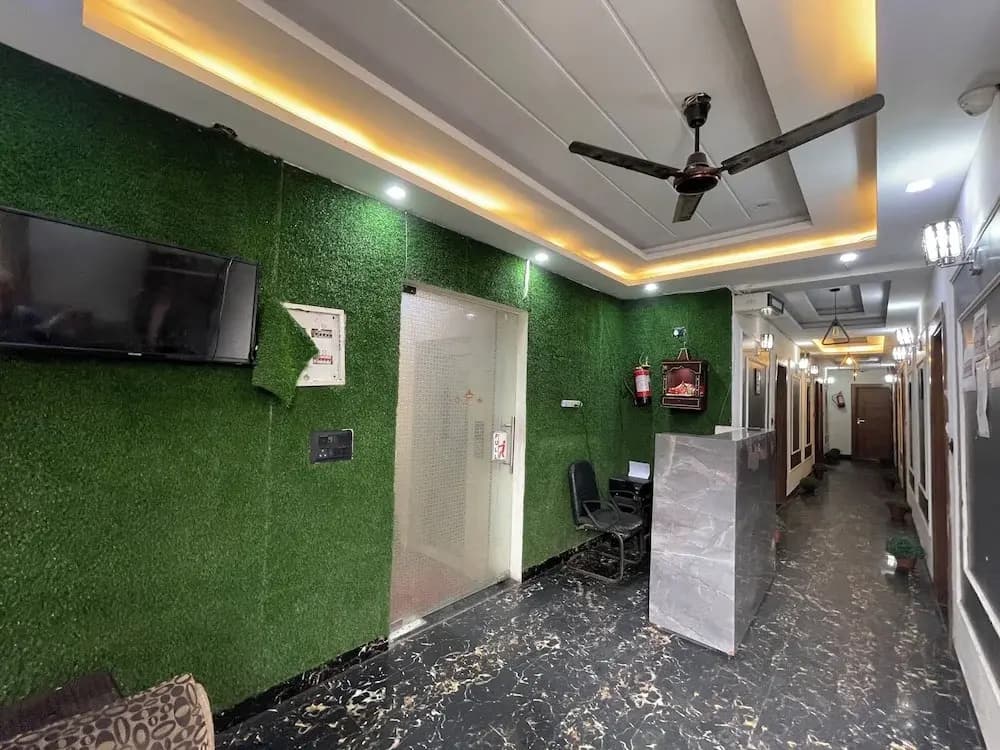 Hotel Heaven  Pacific Mall Subhash Nagar - photo 9