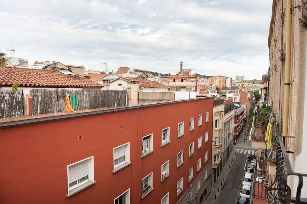 Modern & Chic 2 Bed Apt in Lesseps - main photo