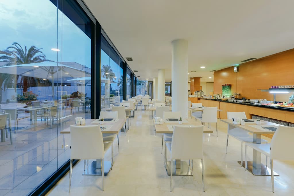 Catalonia Barcelona Beach Hotel - photo 16