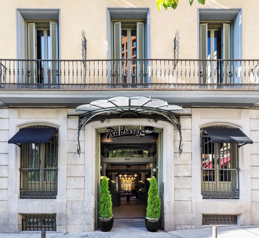 Radisson Blu, Madrid Prado Hotel - main photo