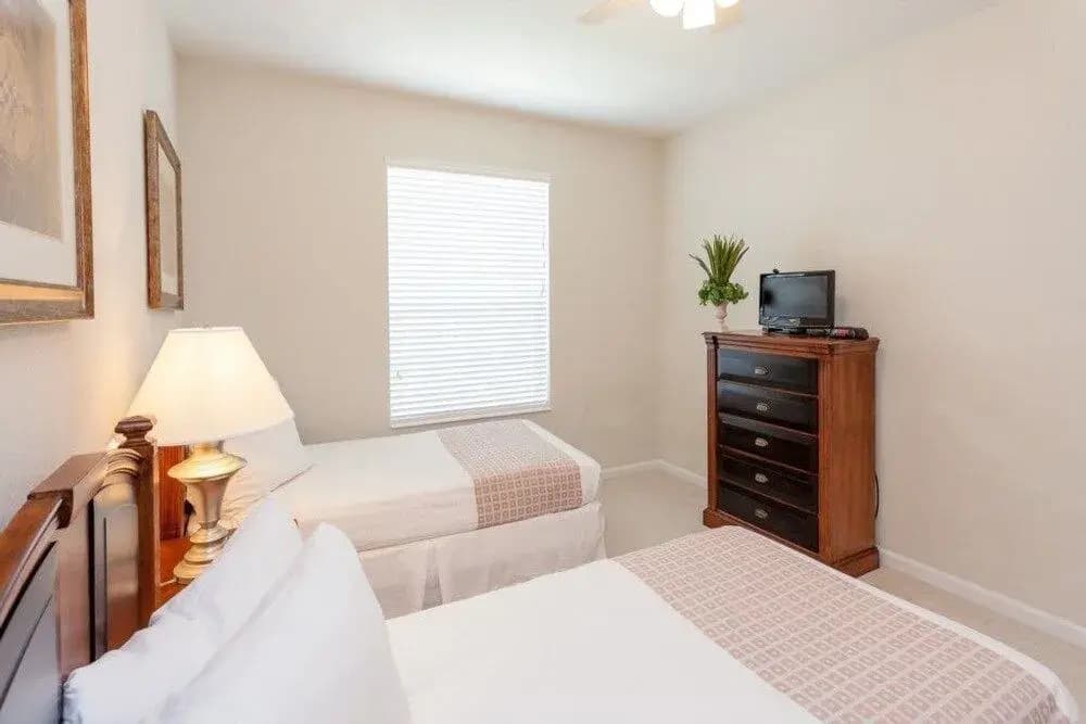4114 Breakview Dr 307 2 Br condo by RedAwning - photo 7