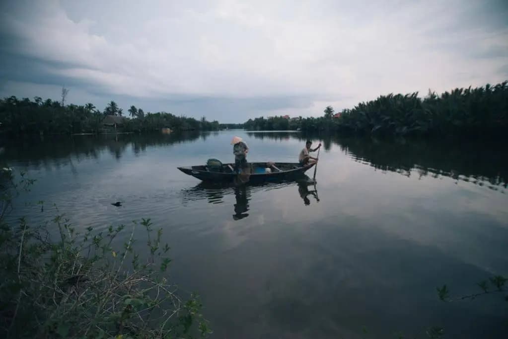 Lakeside Homestay - photo 9