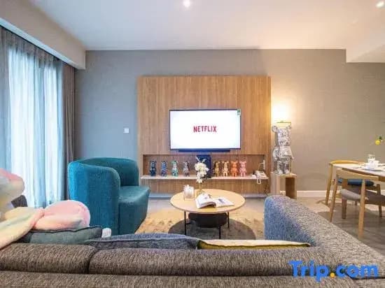 LuSSO Suites - D1mension & Zenity Residence, SG's Heart - photo 1