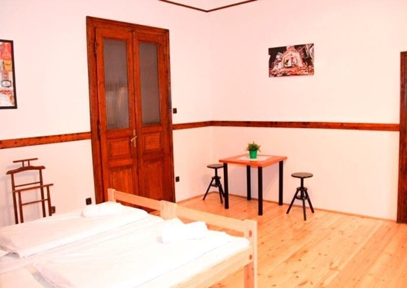 Walking Bed Budapest Hostel - main photo