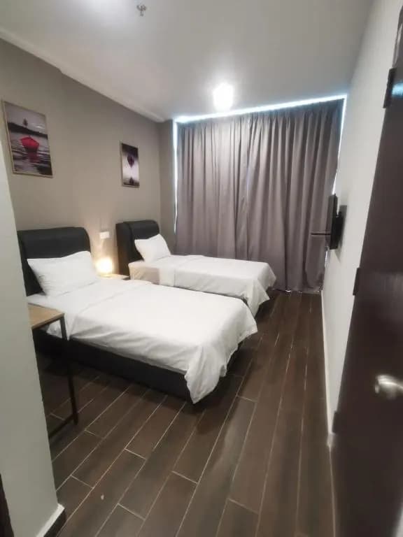 Hotel Mutiara - photo 8