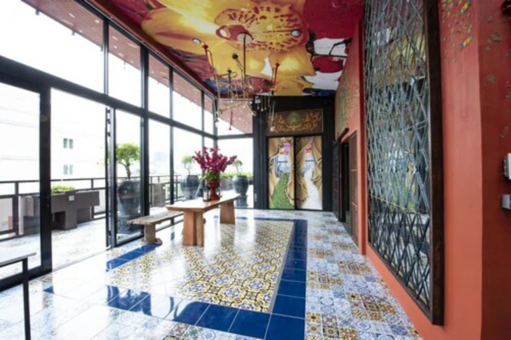 Dhevi Bangkok Hotel - photo 2