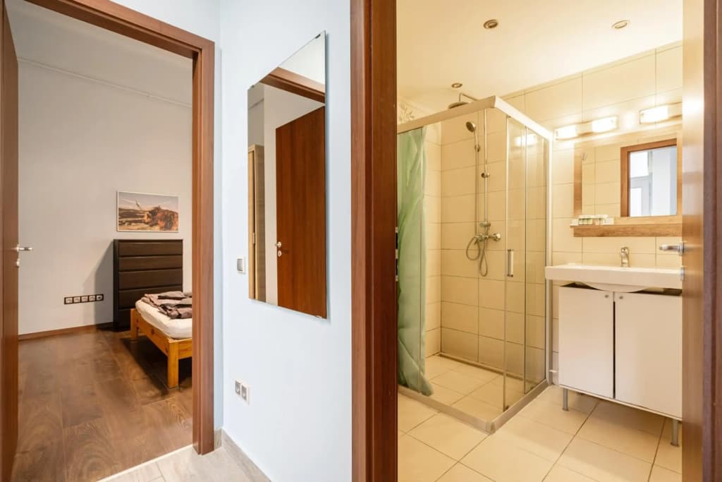 Oriental Deluxe 2R Apartment - photo 9