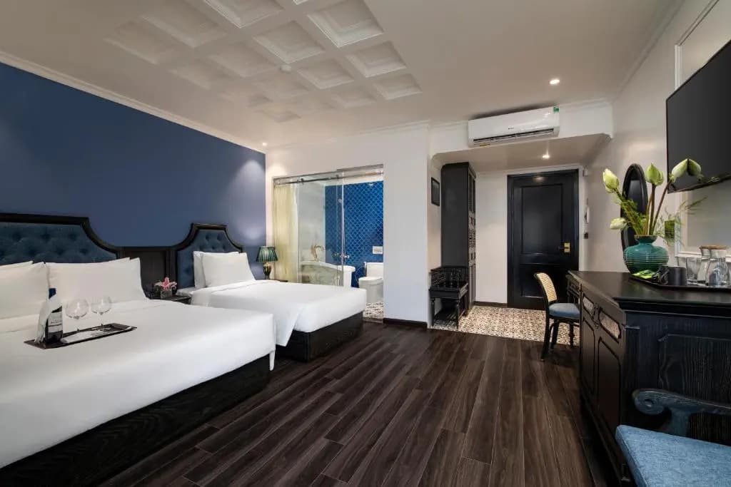 Ha Long Essence Hotel - photo 4