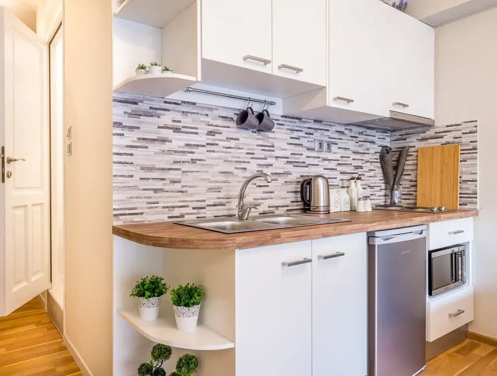 Exceptionally located studio apartment - photo 10