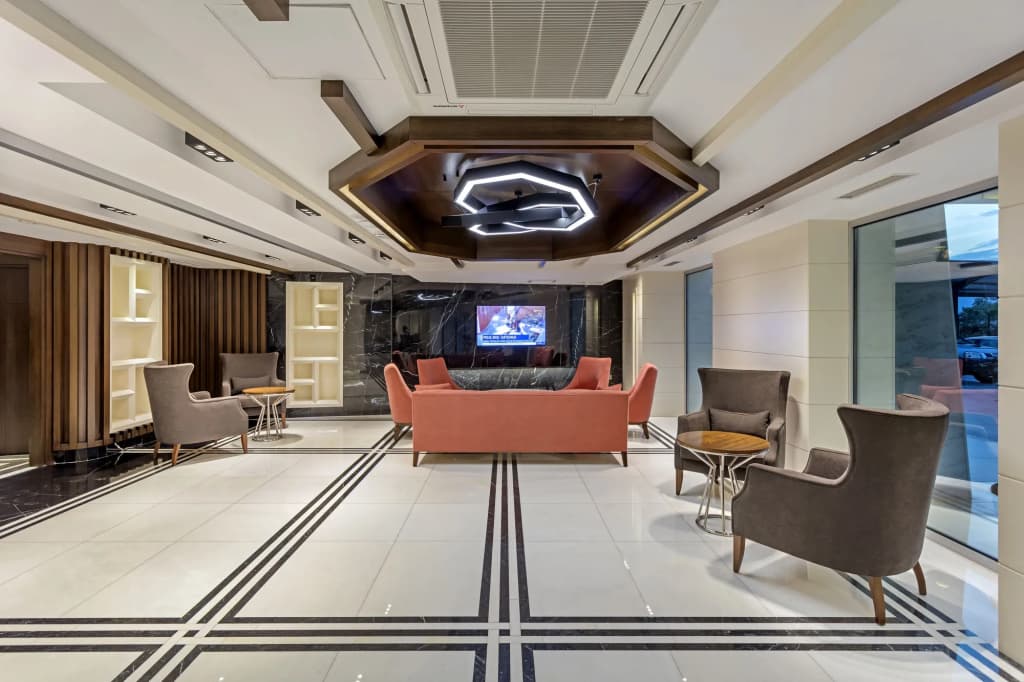 B Business Hotel & Spa - photo 16