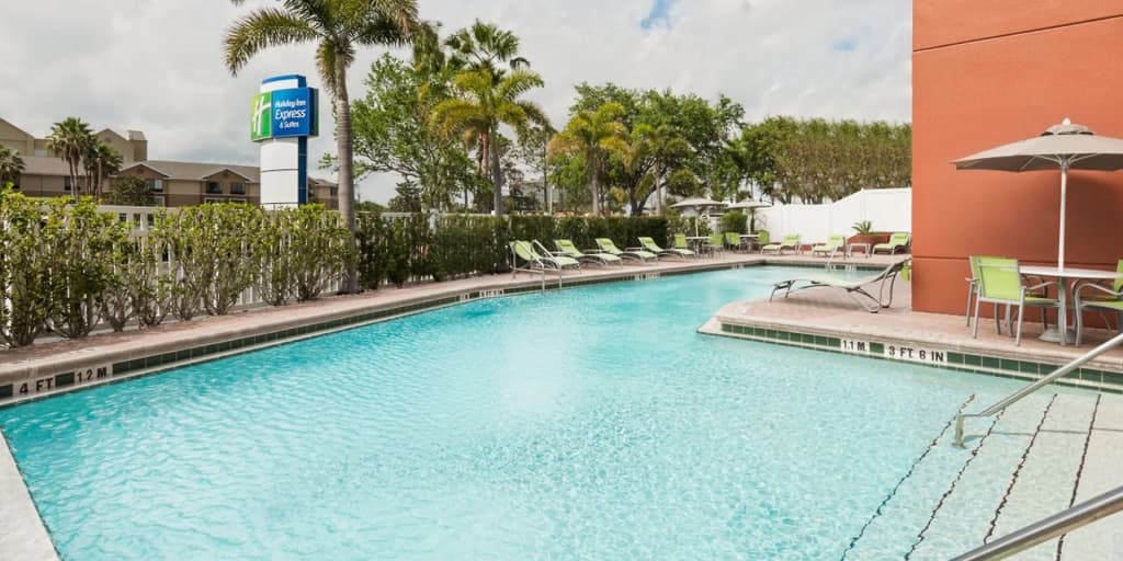 Holiday Inn Express & Suites Nearest Universal Orlando by IHG - photo 18