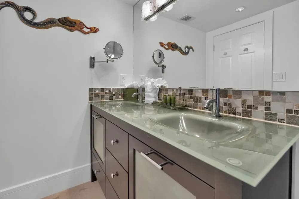 Gorgeous Spacious 2bed Bayview Apartment - photo 23