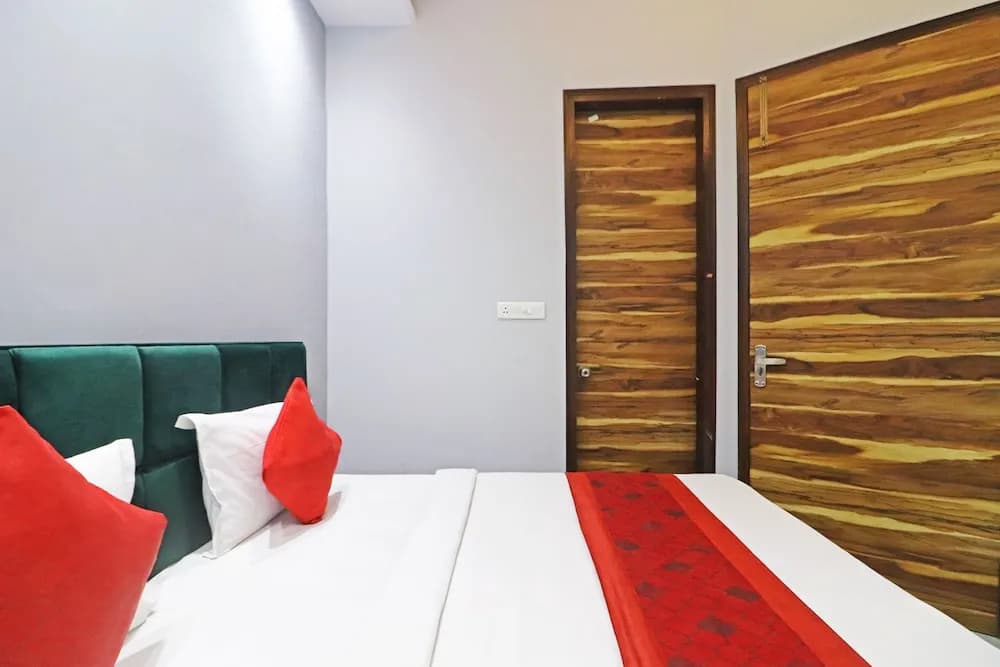Twamev Rajouri garden by The Arrow - photo 10
