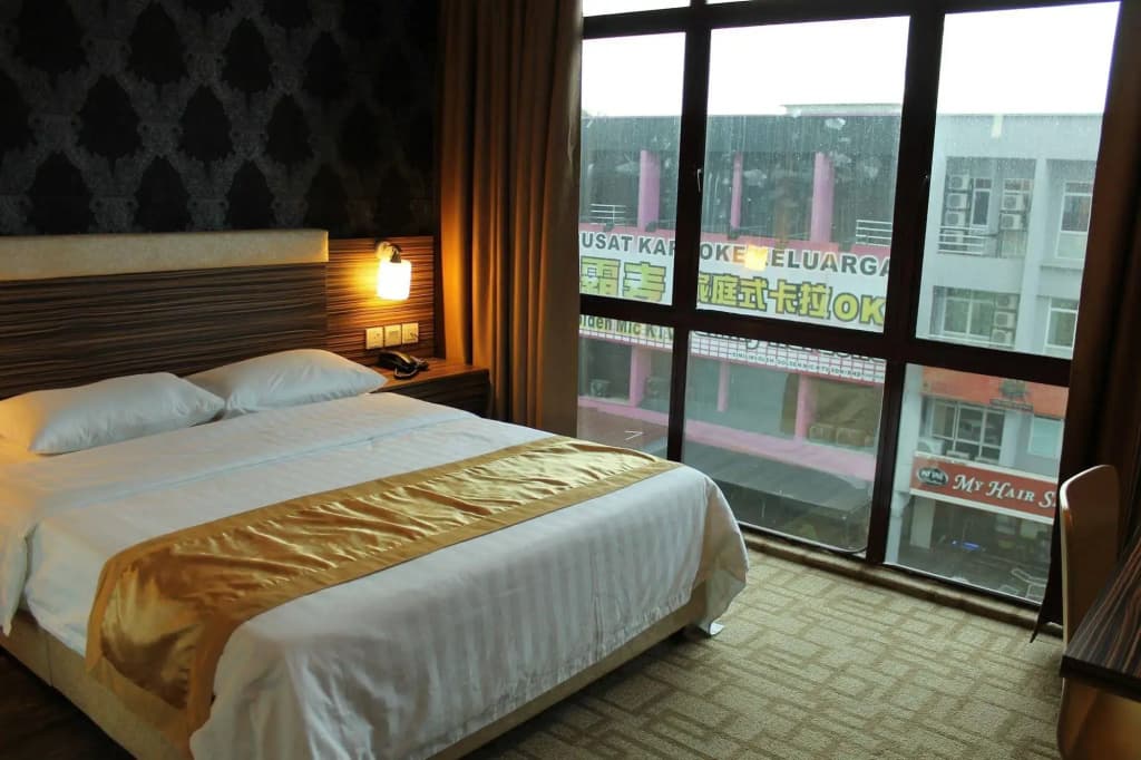 Clover Hotel - photo 5