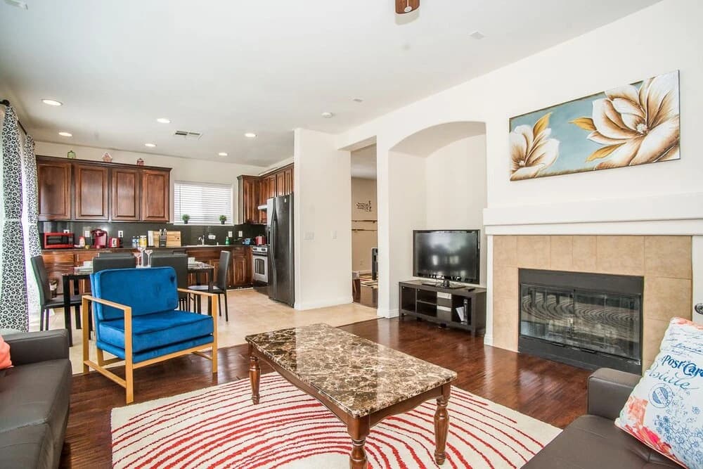 Grey High Roller - 4Bd 3Ba - main photo