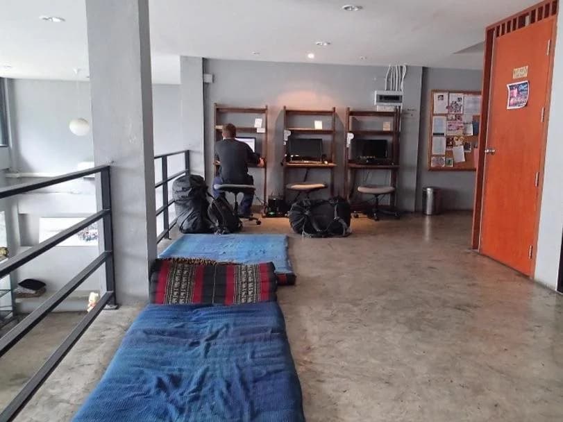 We Bangkok Hostel - photo 6