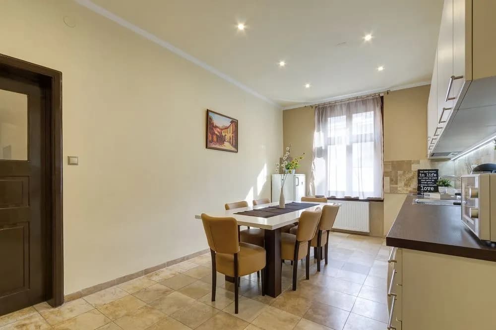 Real Apartments Andrassy - photo 17