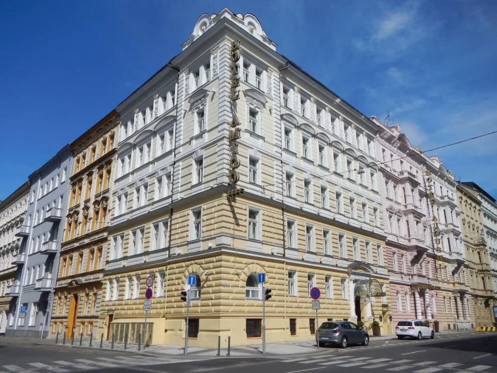 Alqush Downtown Hotel - photo 1