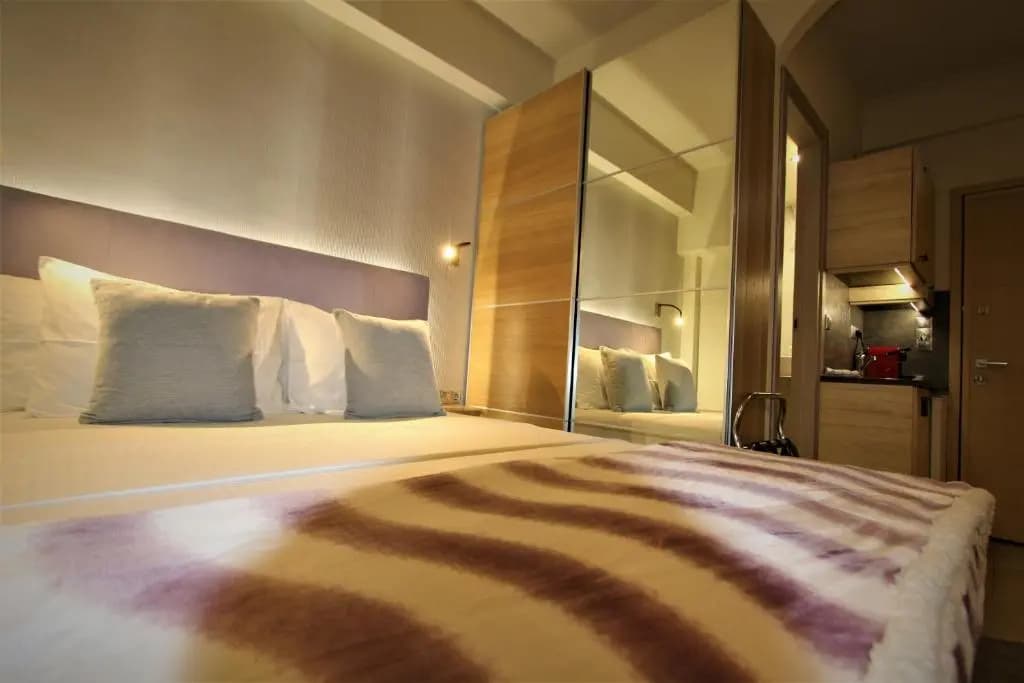 Aiolos Apartments Ermou 64 4th Floor - photo 5