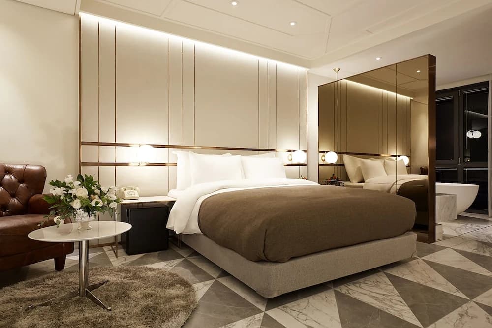 Nine Brick Hotel - photo 6
