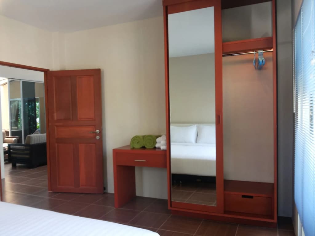 Sakoo Valley Naithon Beach - photo 2