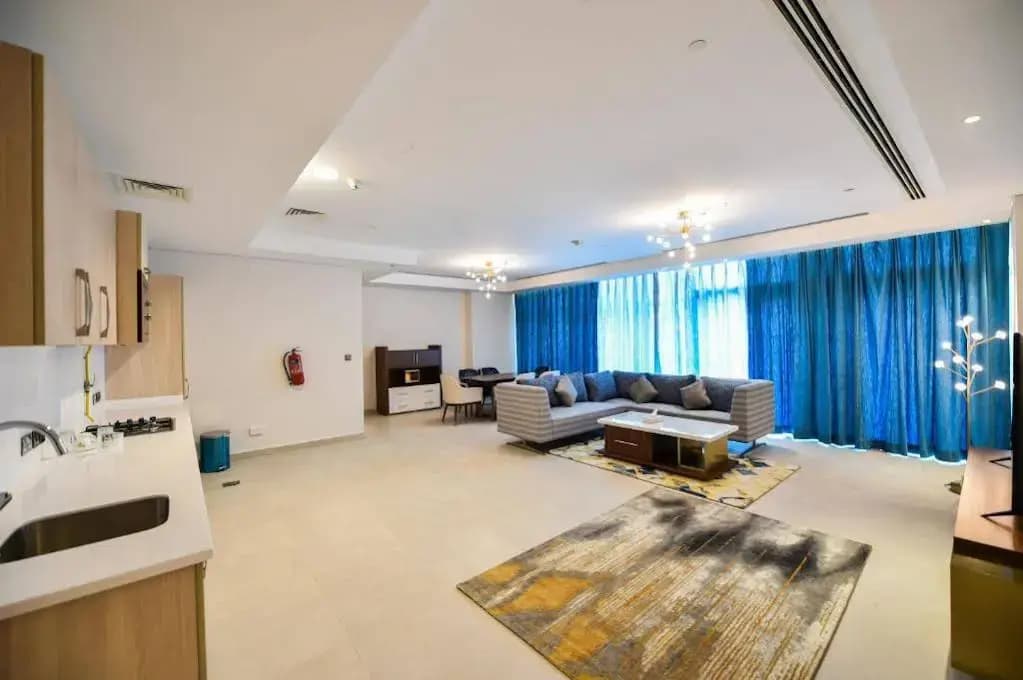 Waterfront Hotel and Apartment - photo 7