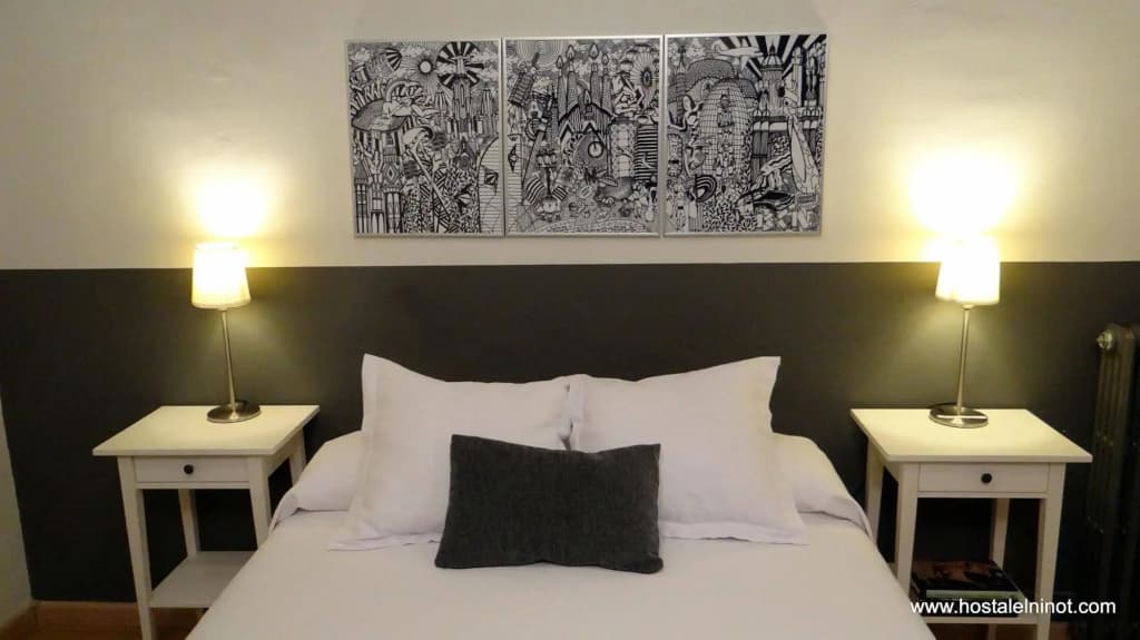 Hostal El Ninot - photo 32