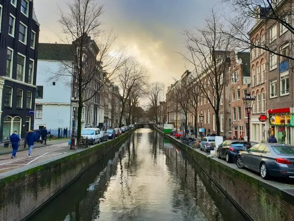 Houseboat Amsterdam - Room with a view - photo 5