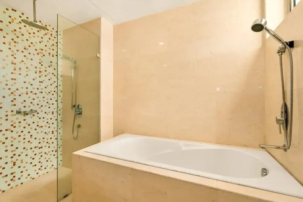 Regalia Residence KL Infinity Pool - photo 7