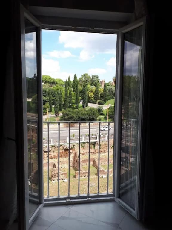 Colosseo Rooms Imperial Rome - photo 6