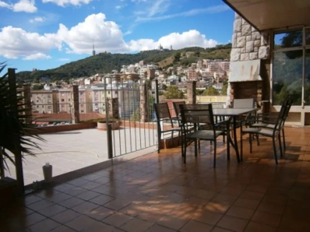 Bed&BCN Hills House - photo 13