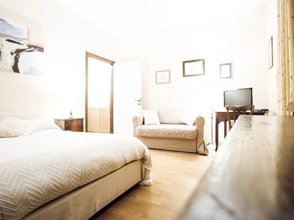 Via Veneto Charming Apartment - photo 4