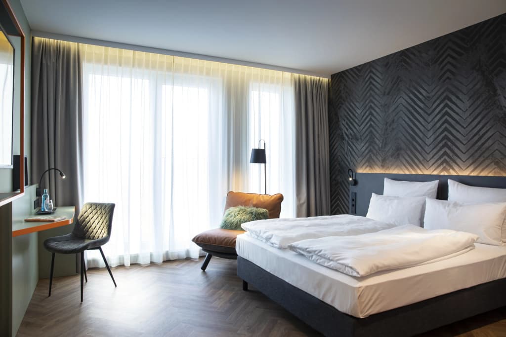 LOGINN Hotel Berlin Airport - photo 1