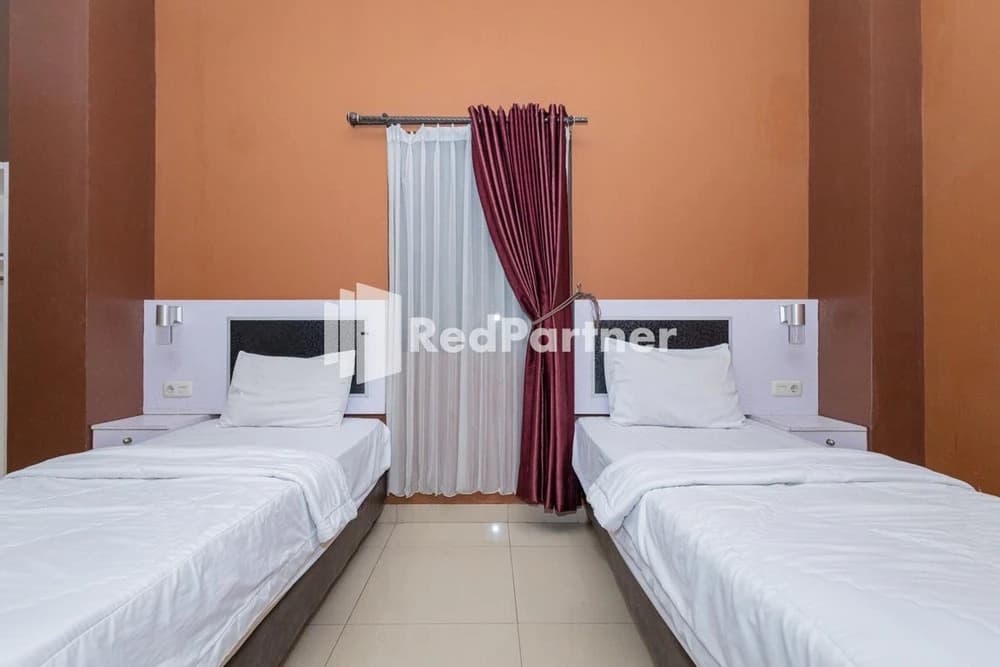 Star Hotel Jaksa RedPartner - photo 4