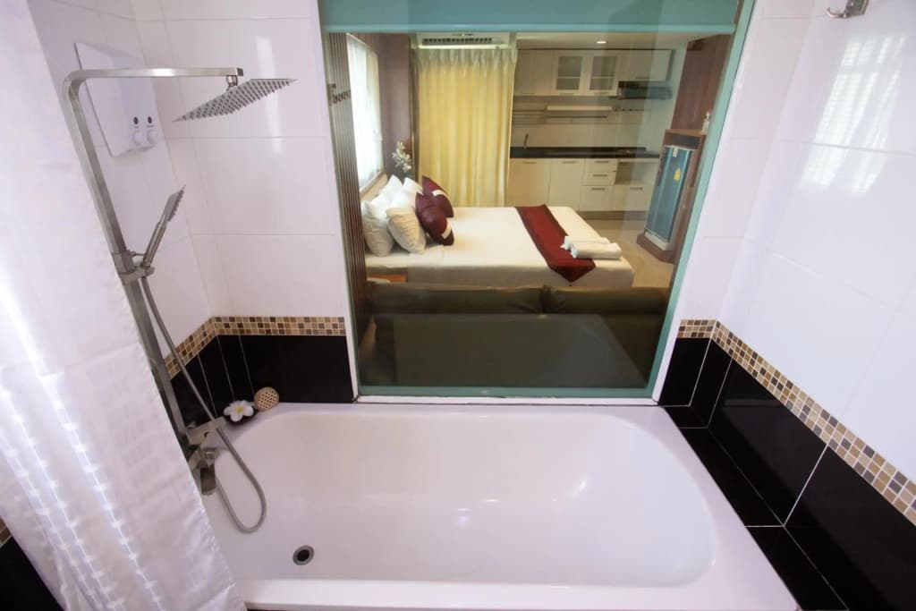 Gusto Hotel Pratunam - photo 9