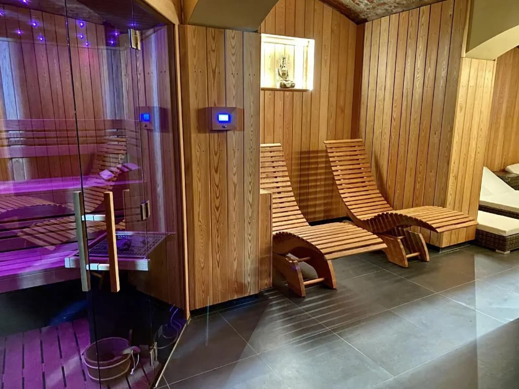 Green Garden Hotel - photo 25