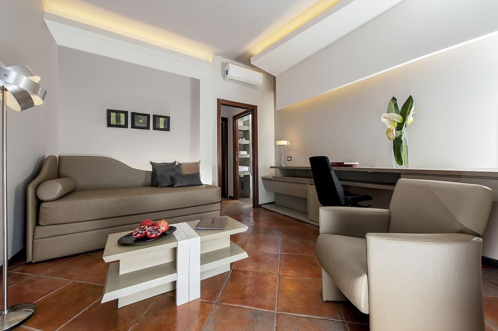 Daphne Luxury Suites - photo 19