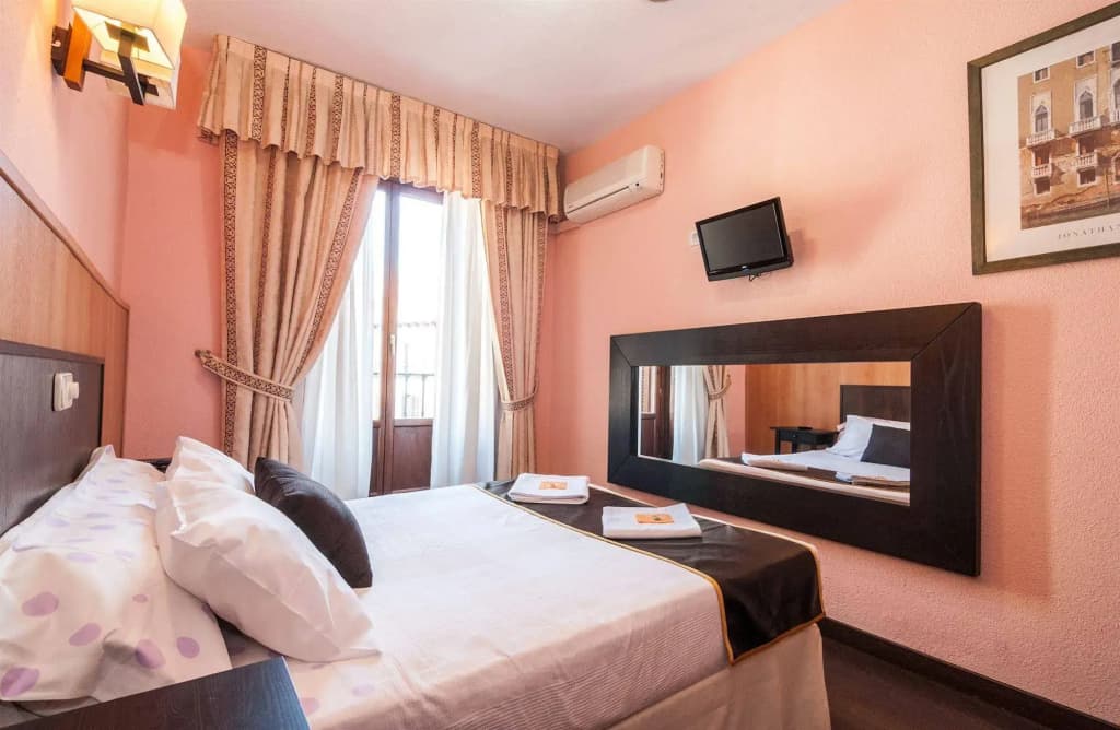 Hostal Gallardo - photo 4