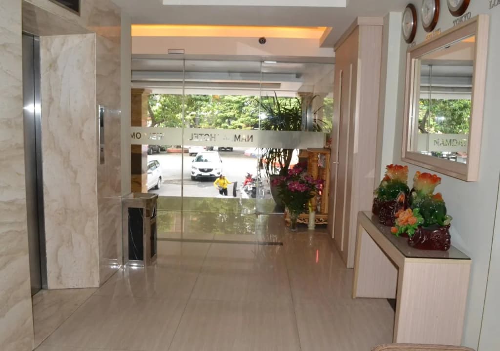 Nam Dat Hotel by D'Lecia Ha Long - photo 10